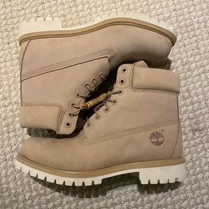 Women’s Timberlands